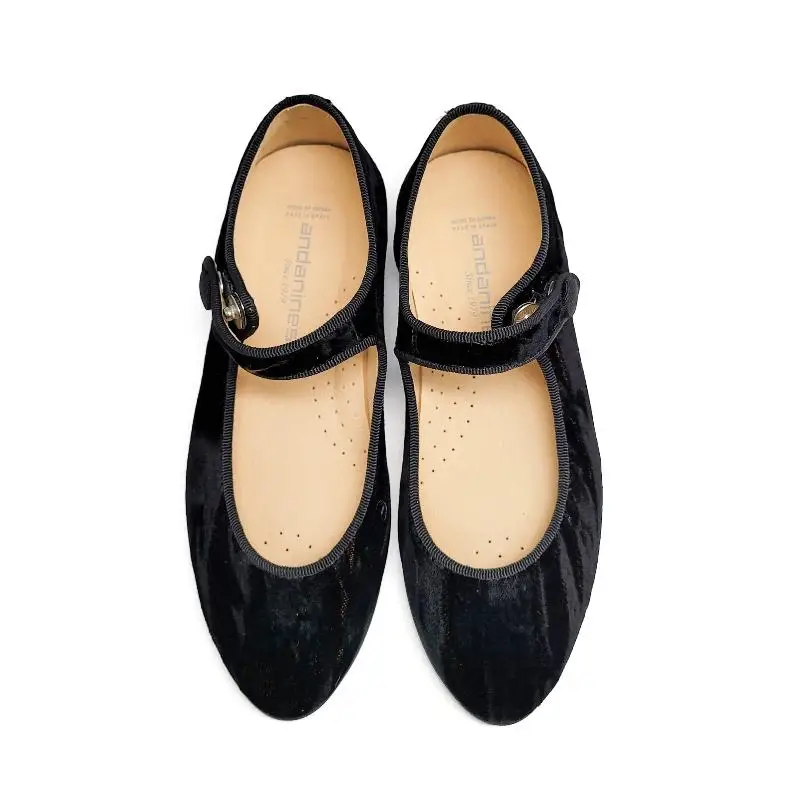 Andanines Black Velvet Rust Pointy Mary Jane - Image 2