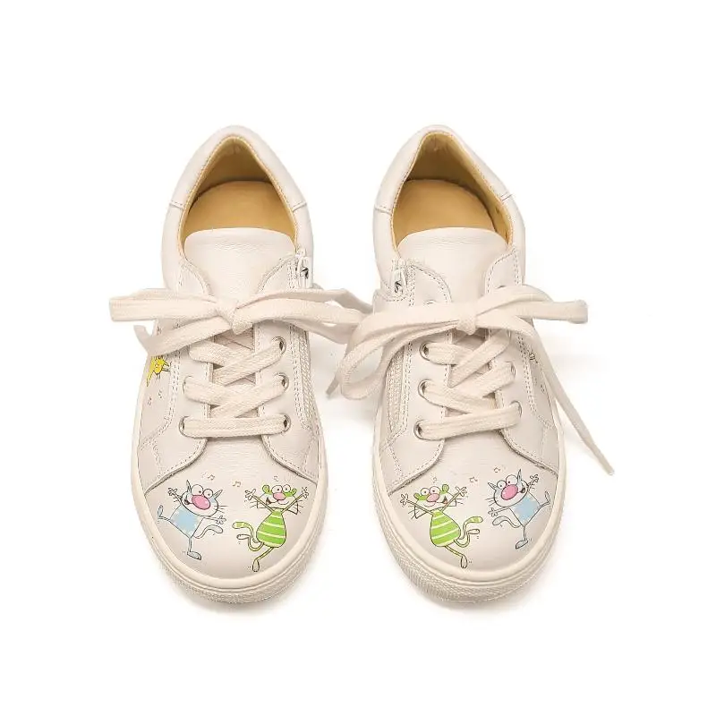Andanines White Dancing Cats Sneaker - Image 2