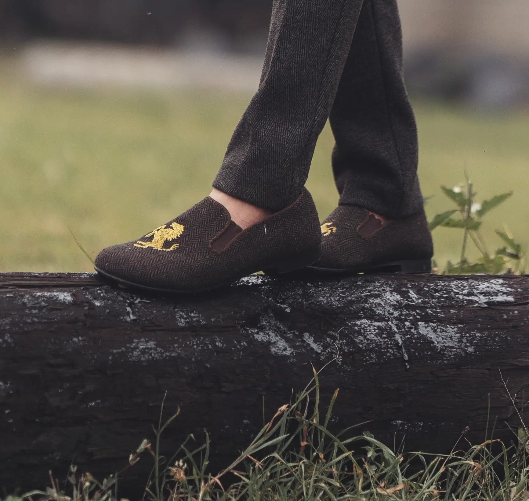 Gufanpei Brown Houndstooth Embroidery Smoking Shoe - Image 5
