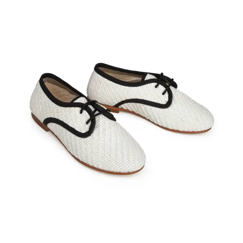 LMDI White and Black Lace Basket Weave Dress Shoe