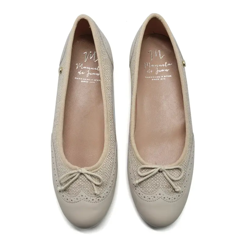 Manuela De Juan Klade Beige Linen Wingtip Ballet Flat - Image 2